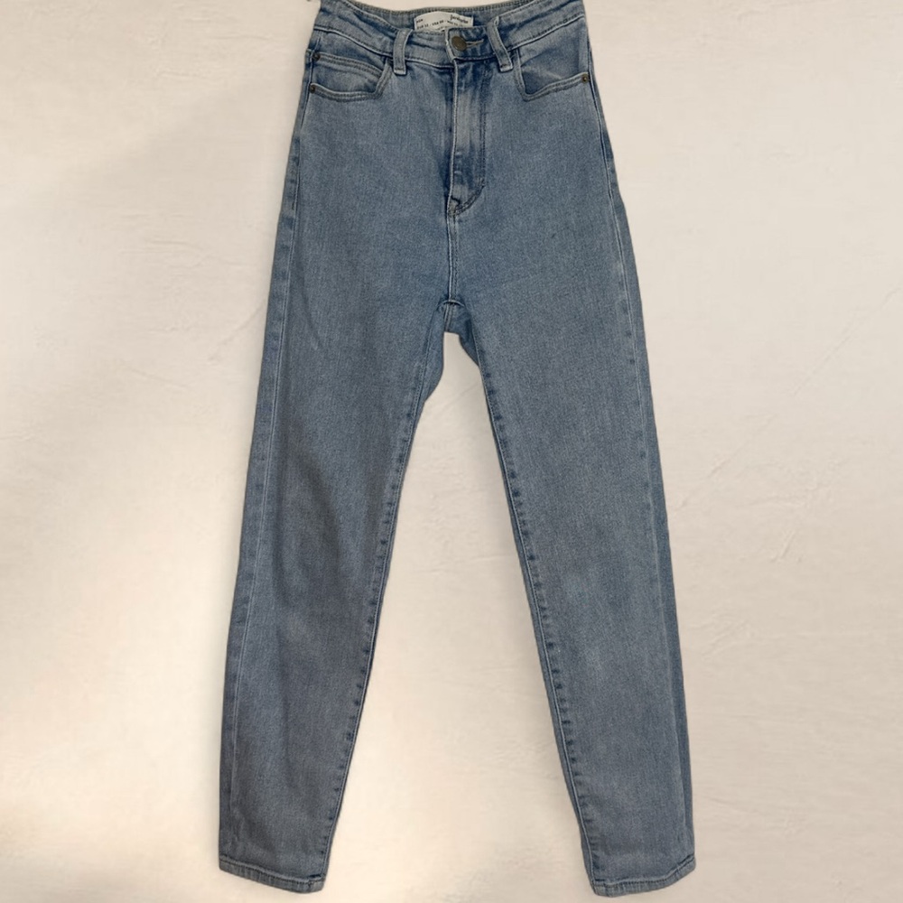 Stradivarius high waisted mom jeans